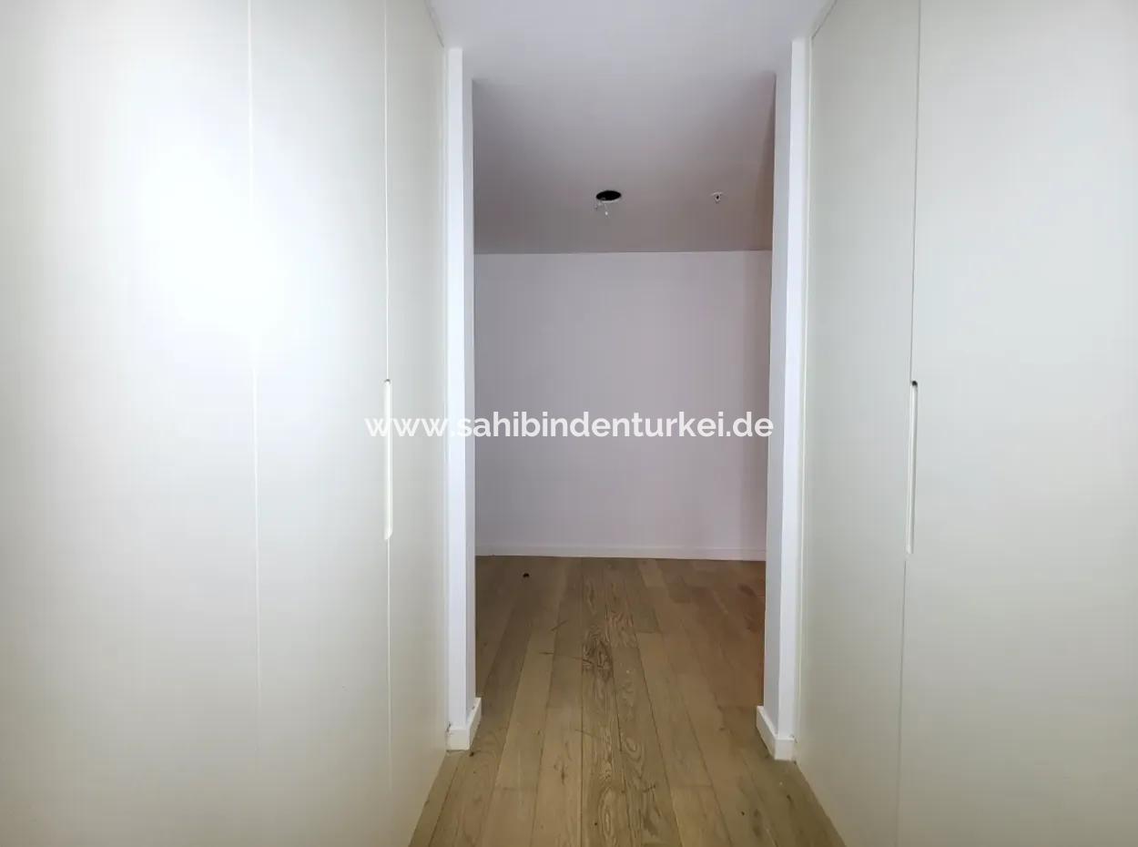 Krediye Uygun Boş İncek Loft Satılık 2,5+1 Peyzaj Manzaralı Bahçe Katı Daire 2 Bahçeli
