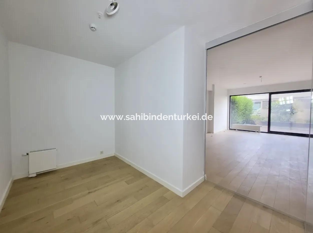 Krediye Uygun Boş İncek Loft Satılık 2,5+1 Peyzaj Manzaralı Bahçe Katı Daire 2 Bahçeli