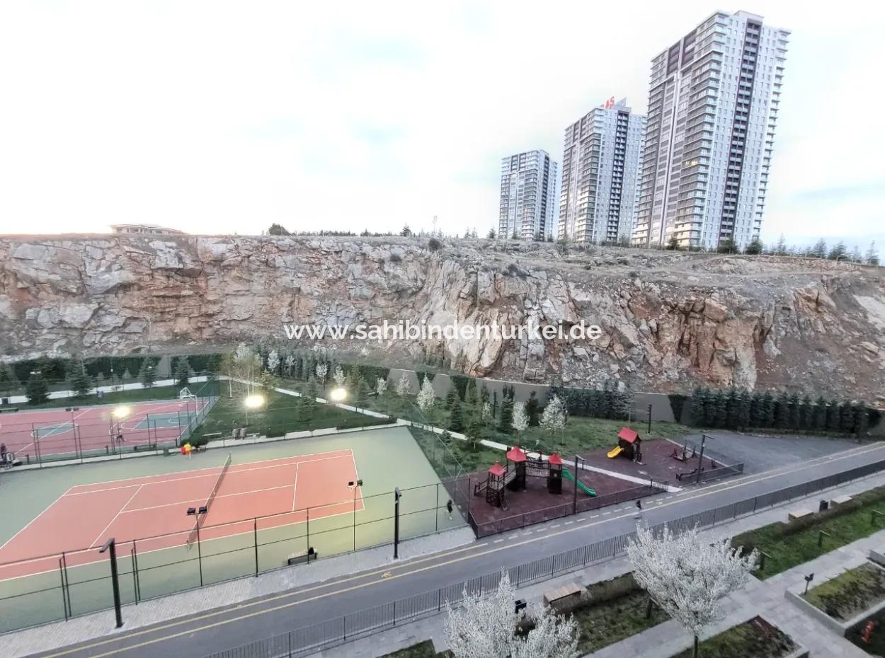 Krediye Uygun Boş İncek Loft Satılık 2,5+1 Peyzaj Manzaralı Bahçe Katı Daire 2 Bahçeli