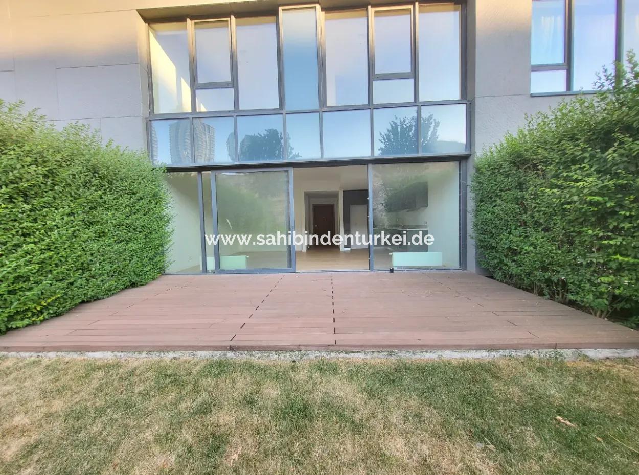 Kiracısız İncek Loft Satılık  2+1 Bahçe Dubleks Şehir Manzaralı Daire