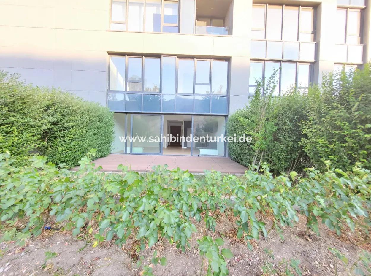 Kiracısız İncek Loft Satılık  2+1 Bahçe Dubleks Şehir Manzaralı Daire