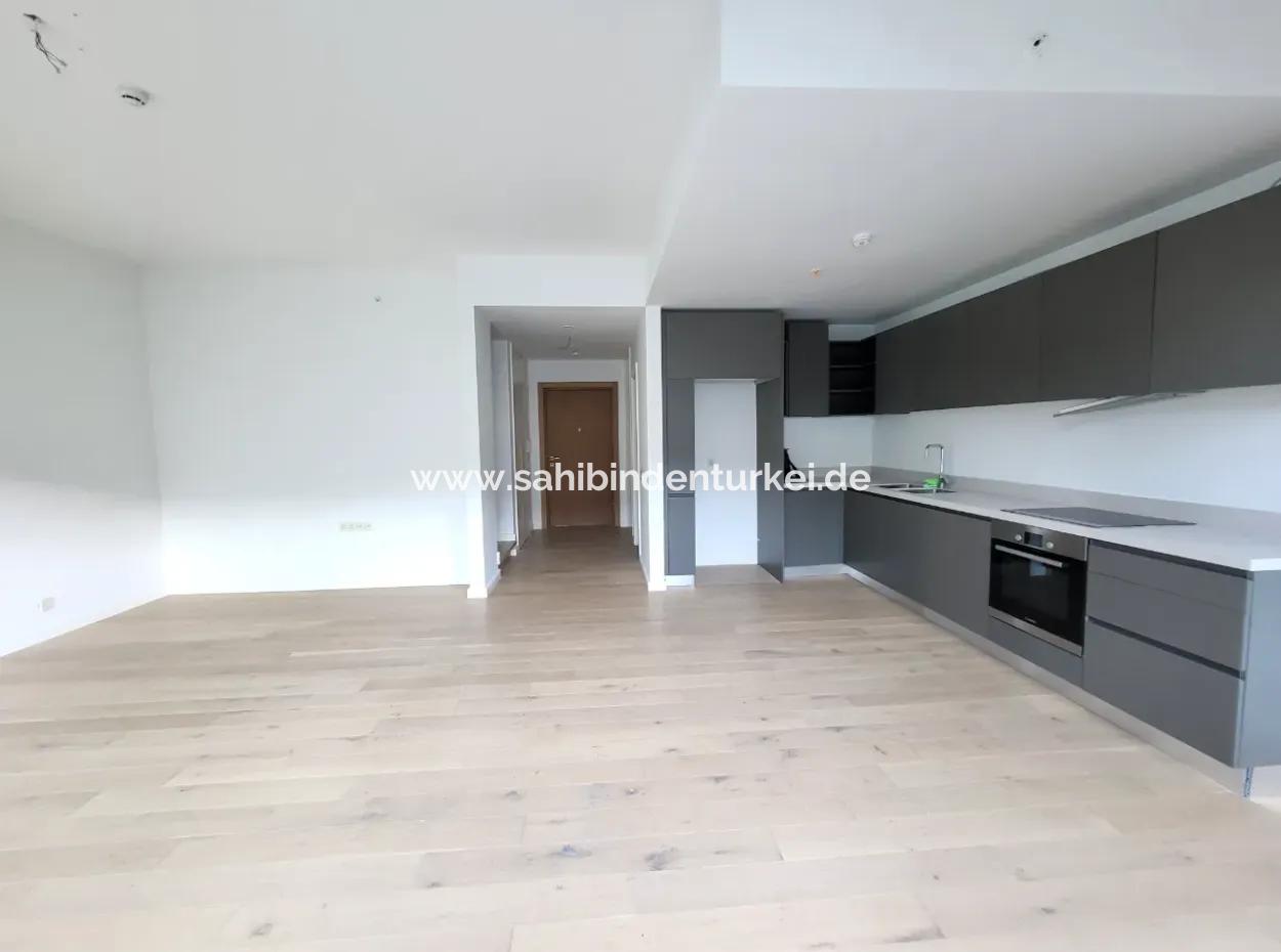 Kiracısız İncek Loft Satılık  2+1 Bahçe Dubleks Şehir Manzaralı Daire