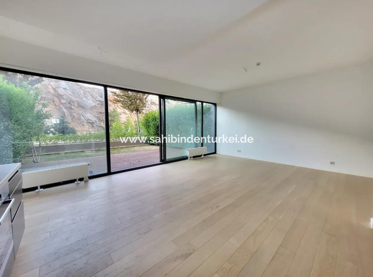Kiracısız İncek Loft Satılık  2+1 Bahçe Dubleks Şehir Manzaralı Daire