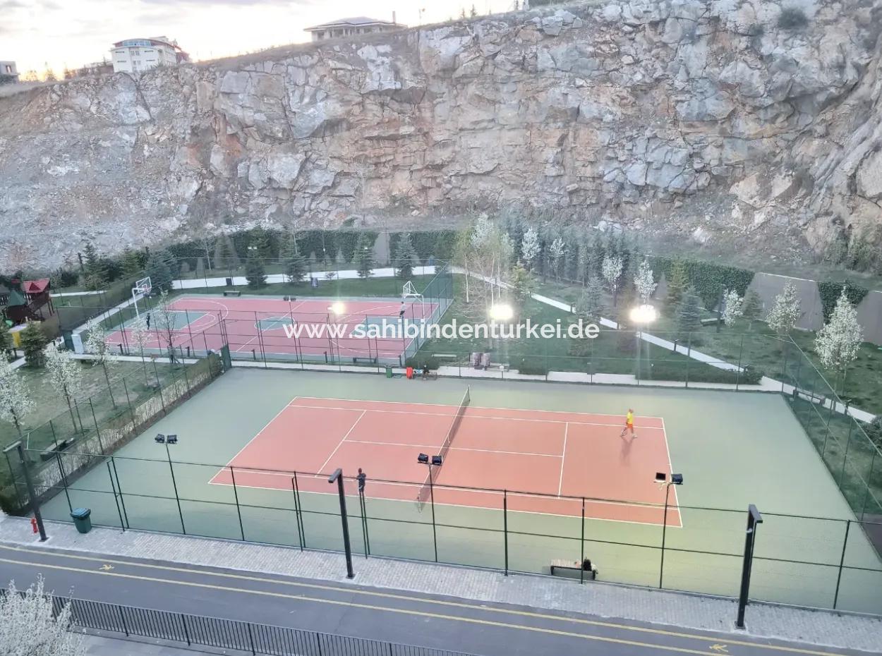 Kiracısız İncek Loft Satılık  2+1 Bahçe Dubleks Şehir Manzaralı Daire