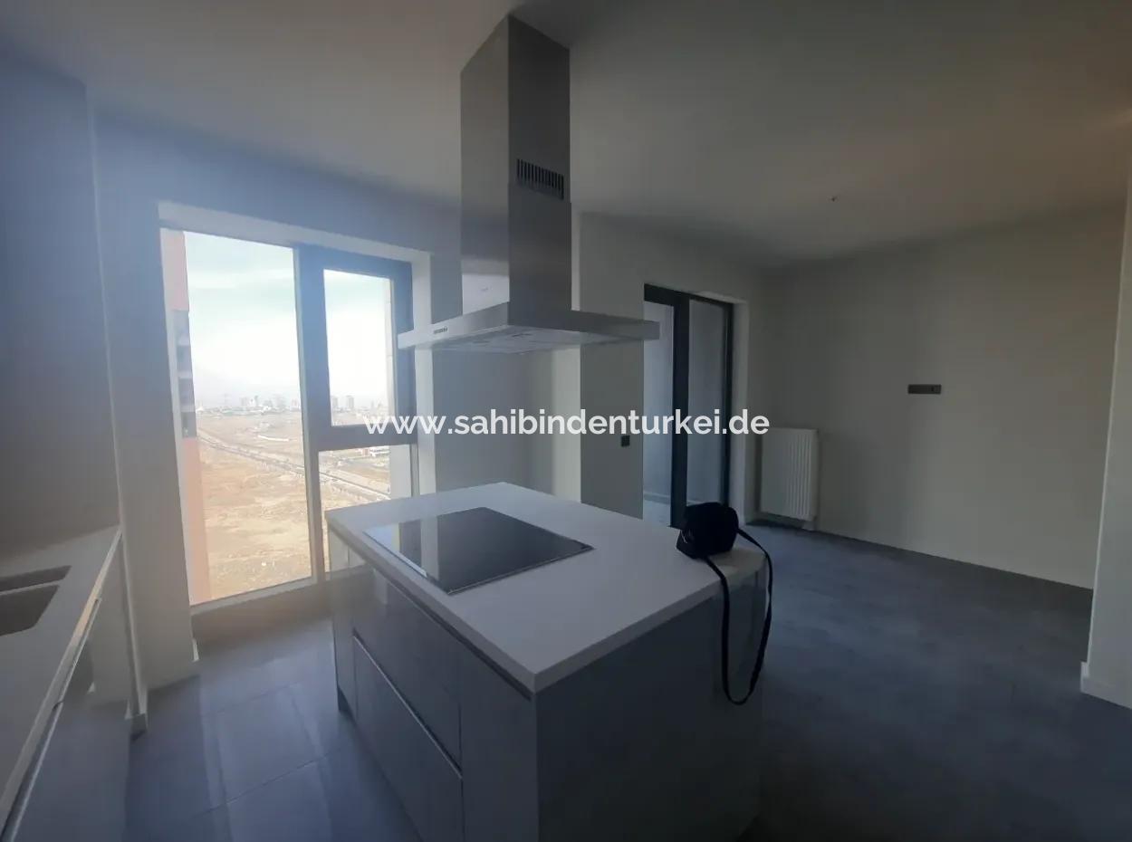 Beytepe İncek Bulvar Loft Satılık 5+1 12.Kat Kiracısız Daire