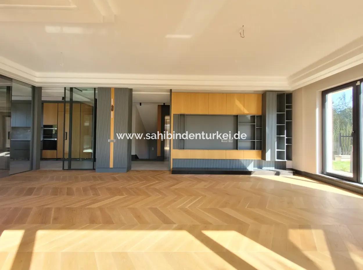 İncek 800 M²  Arsa Da Lüks Dubleks Villa 4+2  İncek Mahallesi Gölbaşı Ankara Türkiye