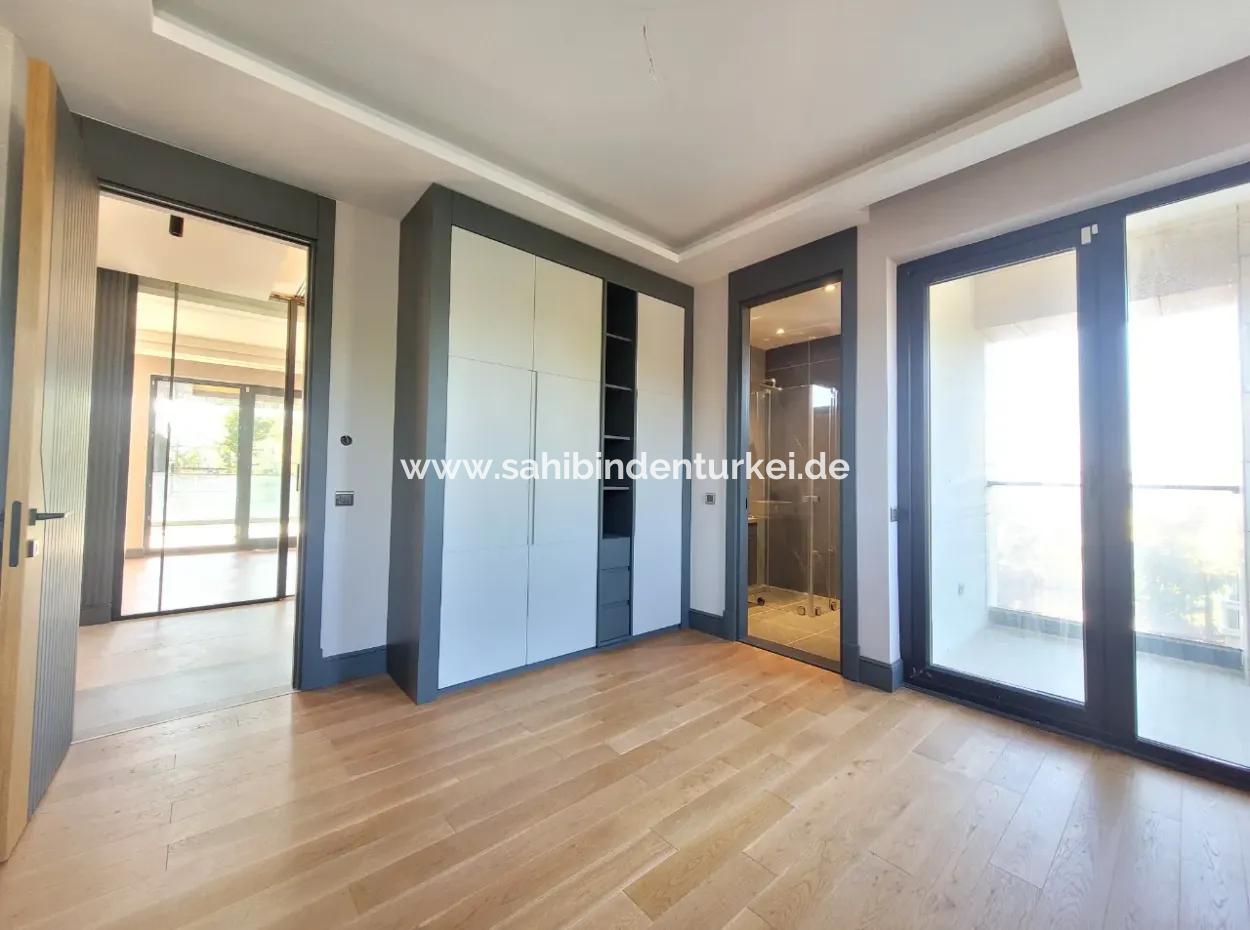 İncek 800 M²  Arsa Da Lüks Dubleks Villa 4+2  İncek Mahallesi Gölbaşı Ankara Türkiye