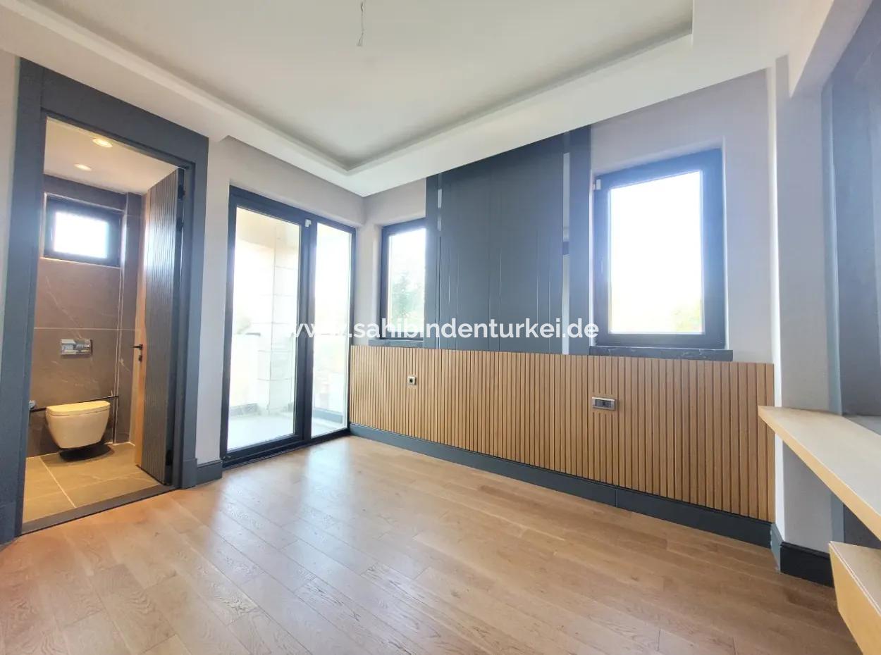 İncek 800 M²  Arsa Da Lüks Dubleks Villa 4+2  İncek Mahallesi Gölbaşı Ankara Türkiye