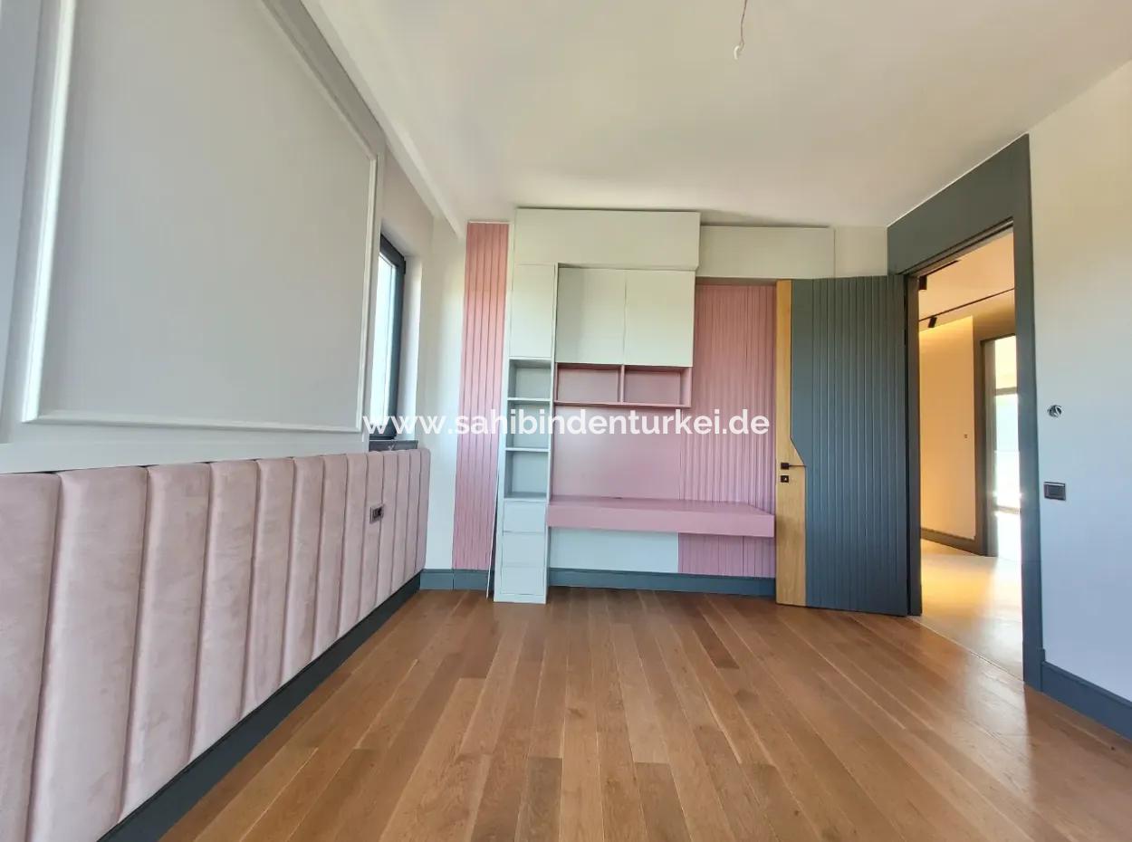 İncek 800 M²  Arsa Da Lüks Dubleks Villa 4+2  İncek Mahallesi Gölbaşı Ankara Türkiye