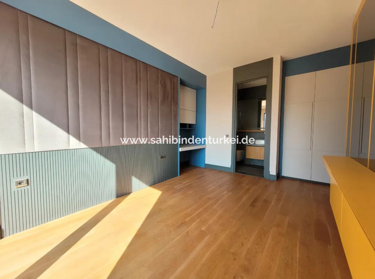 İncek 800 M²  Arsa Da Lüks Dubleks Villa 4+2  İncek Mahallesi Gölbaşı Ankara Türkiye