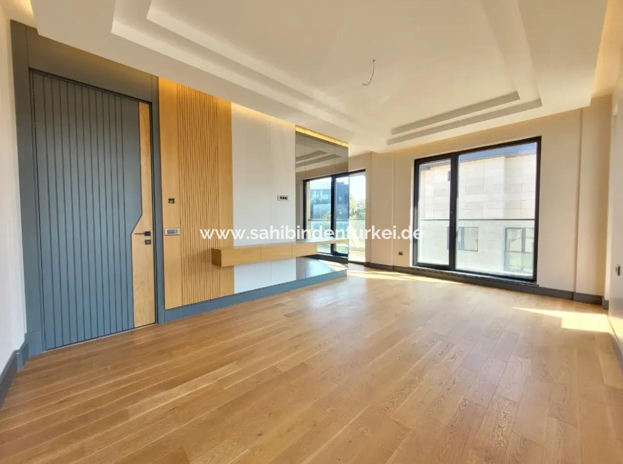İncek 800 M²  Arsa Da Lüks Dubleks Villa 4+2  İncek Mahallesi Gölbaşı Ankara Türkiye