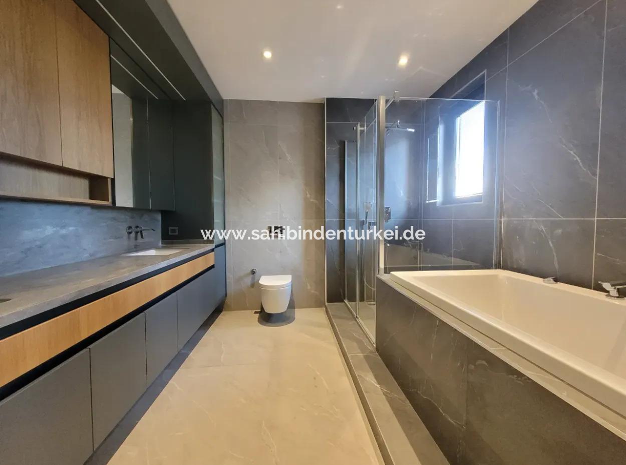 İncek 800 M²  Arsa Da Lüks Dubleks Villa 4+2  İncek Mahallesi Gölbaşı Ankara Türkiye
