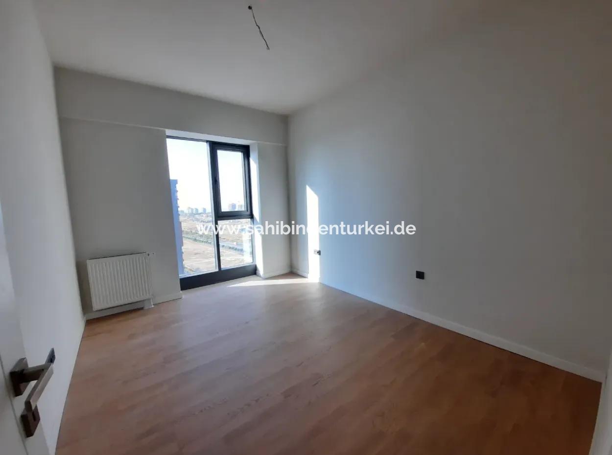 Kiracısız Beytepe İncek Bulvar Loft Satılık 4+1 22.Kat Park Manzaralı Daire
