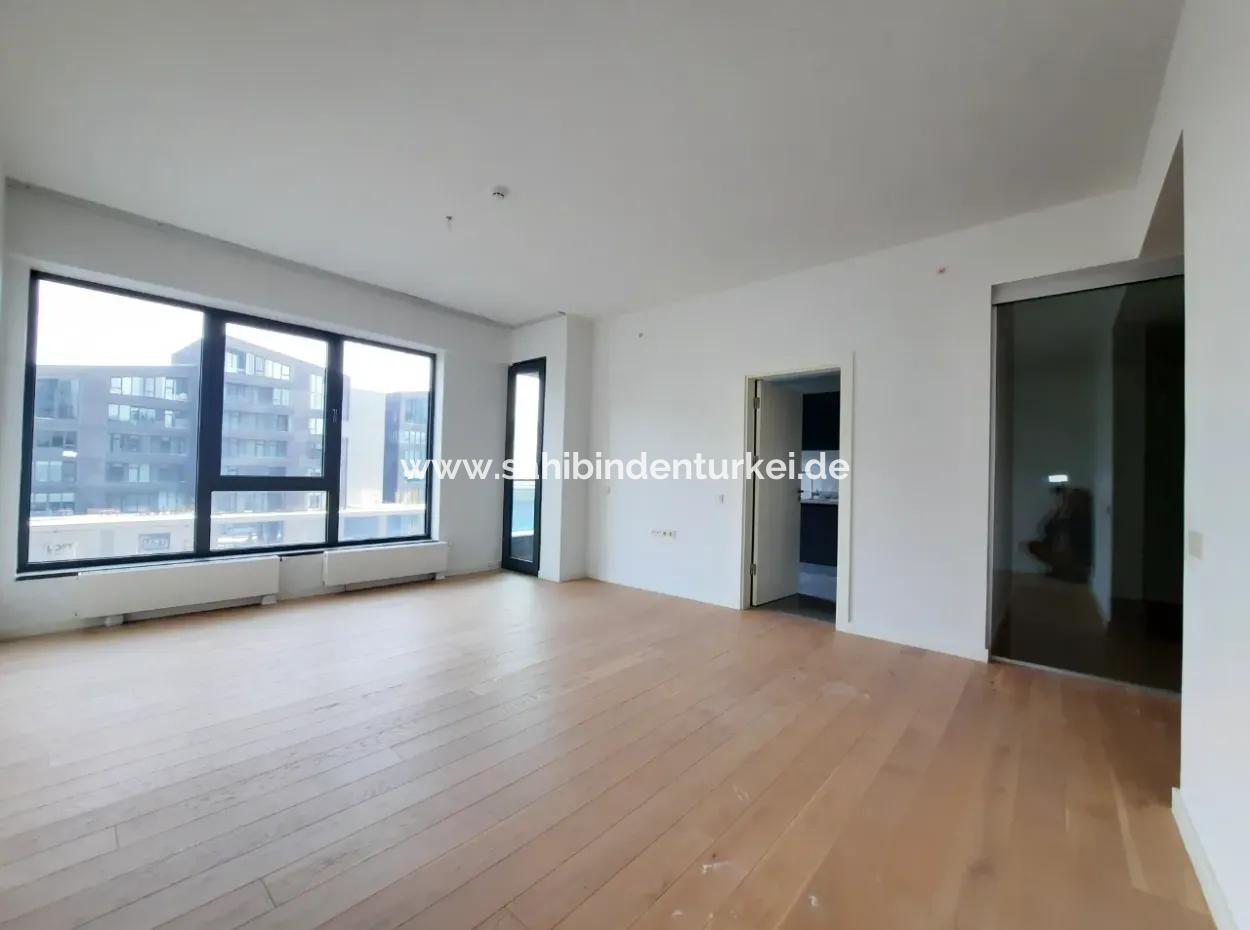 Göl Manzaralı Krediye Uygun İncek Loft Satılık  3+1 Dubleks Peyzaj Manzaralı 2.Kat Daire