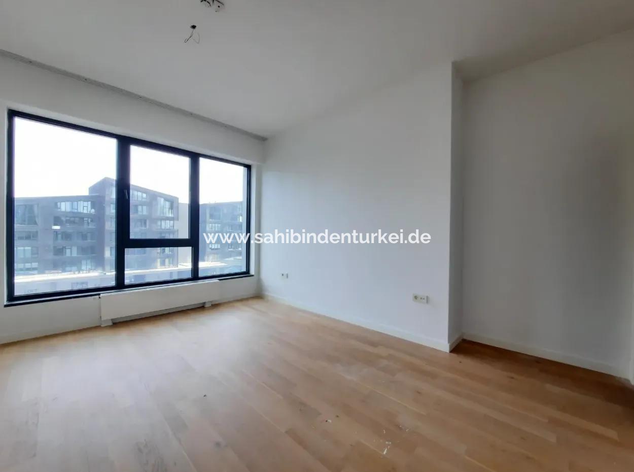 Göl Manzaralı Krediye Uygun İncek Loft Satılık  3+1 Dubleks Peyzaj Manzaralı 2.Kat Daire