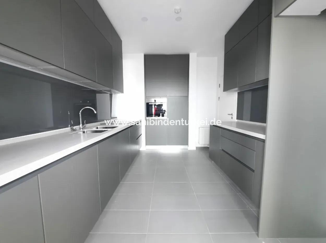 İncek Loft Satılık  5,5+1 Dubleks  Göl Manzaralı Kiracısız Daire