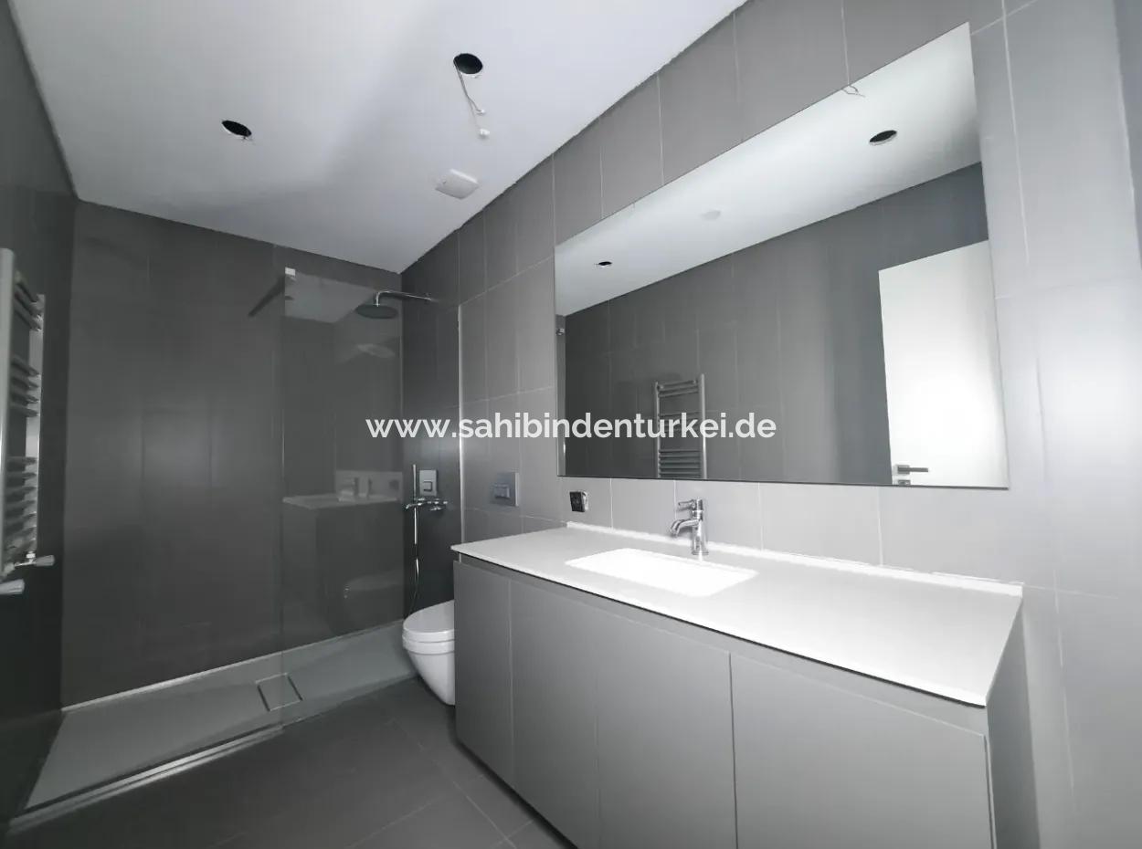 İncek Loft Satılık  5,5+1 Dubleks  Göl Manzaralı Kiracısız Daire