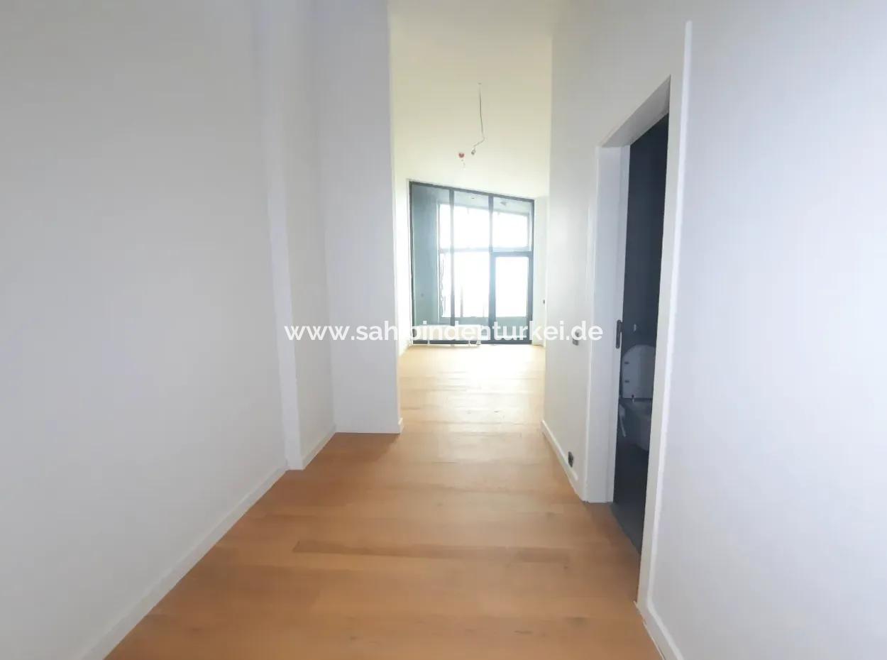 İncek Loft Satılık  5,5+1 Dubleks  Göl Manzaralı Kiracısız Daire