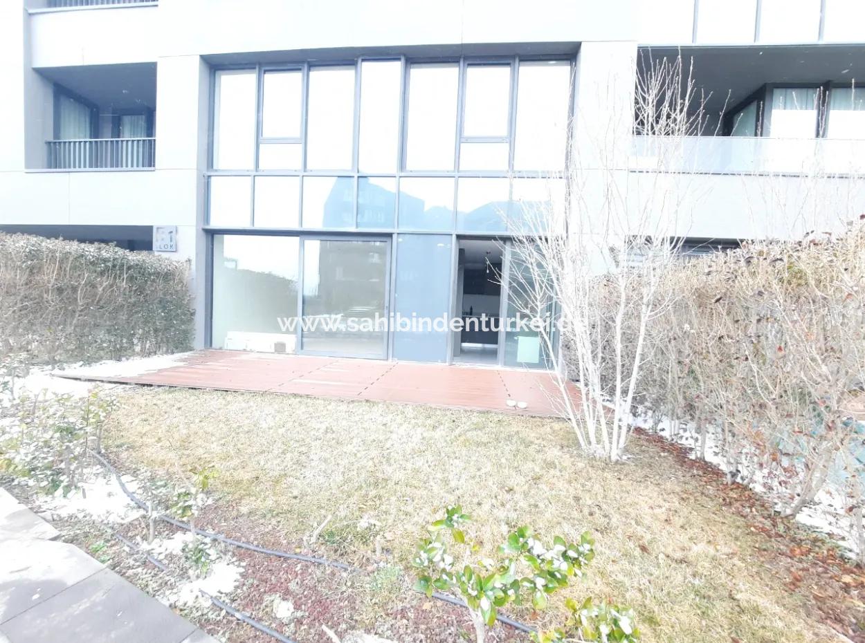 Krediye Uygun İncek Loft Satılık 3+1 Bahçe Dubleksi Peyzaj Manzaralı Daire