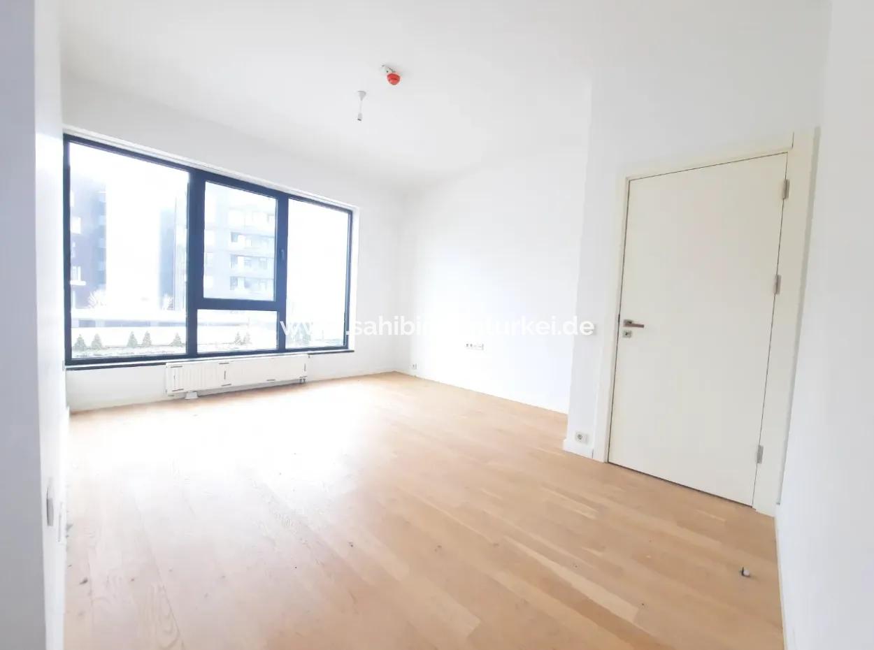 Krediye Uygun İncek Loft Satılık 3+1 Bahçe Dubleksi Peyzaj Manzaralı Daire