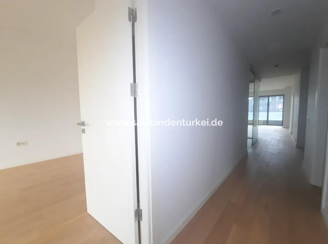 İncek Loft Satılık 2,5+1 Peyzaj Manzaralı 1.Kat Daire