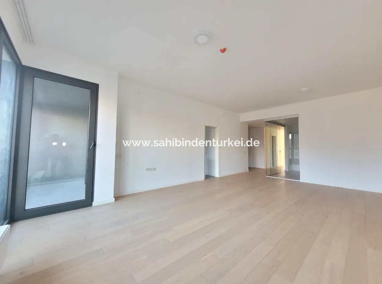 İncek Loft Satılık 2,5+1 Peyzaj Manzaralı 3.Kat Daire