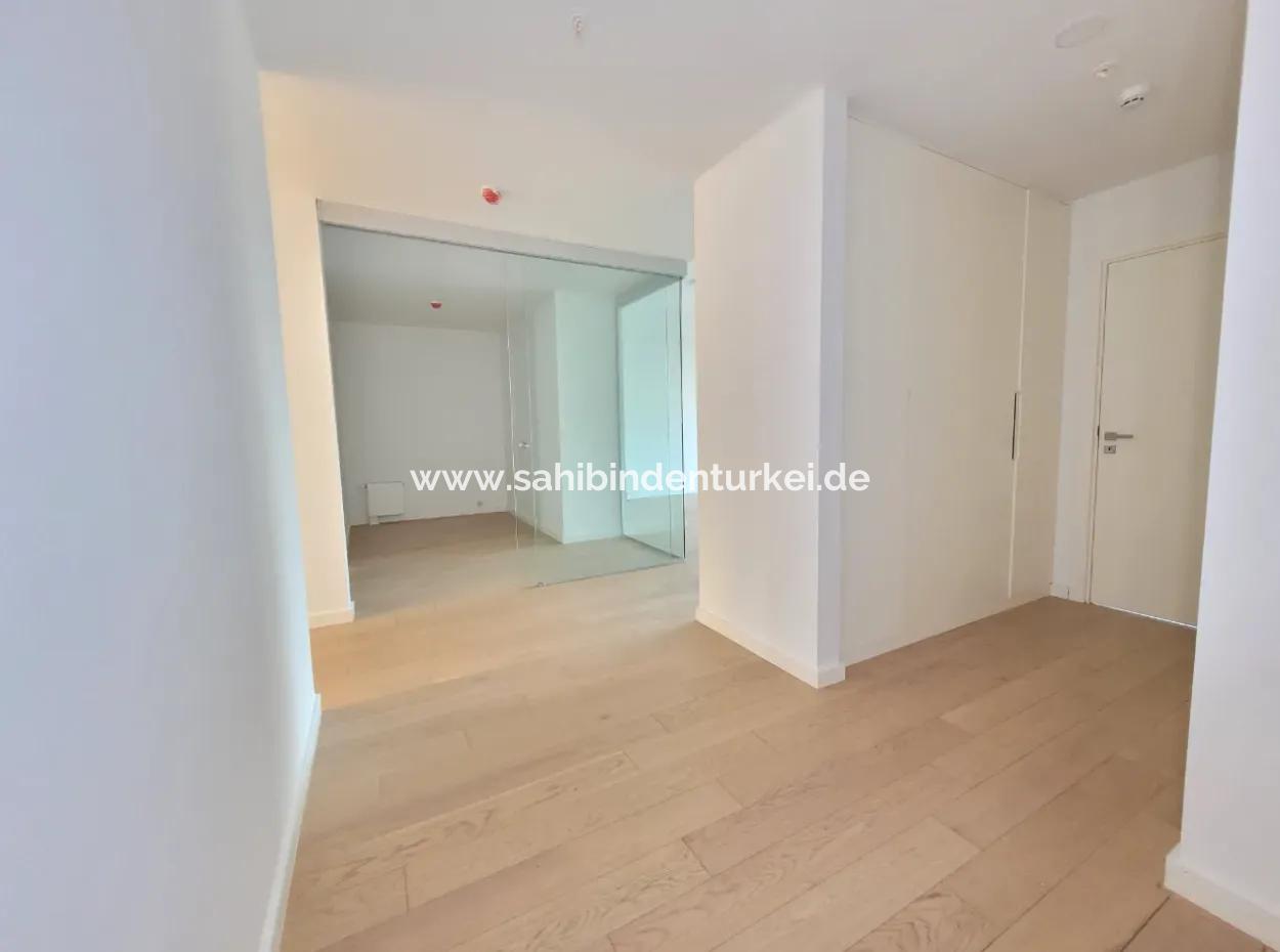 İncek Loft Satılık 2,5+1 Peyzaj Manzaralı 3.Kat Daire