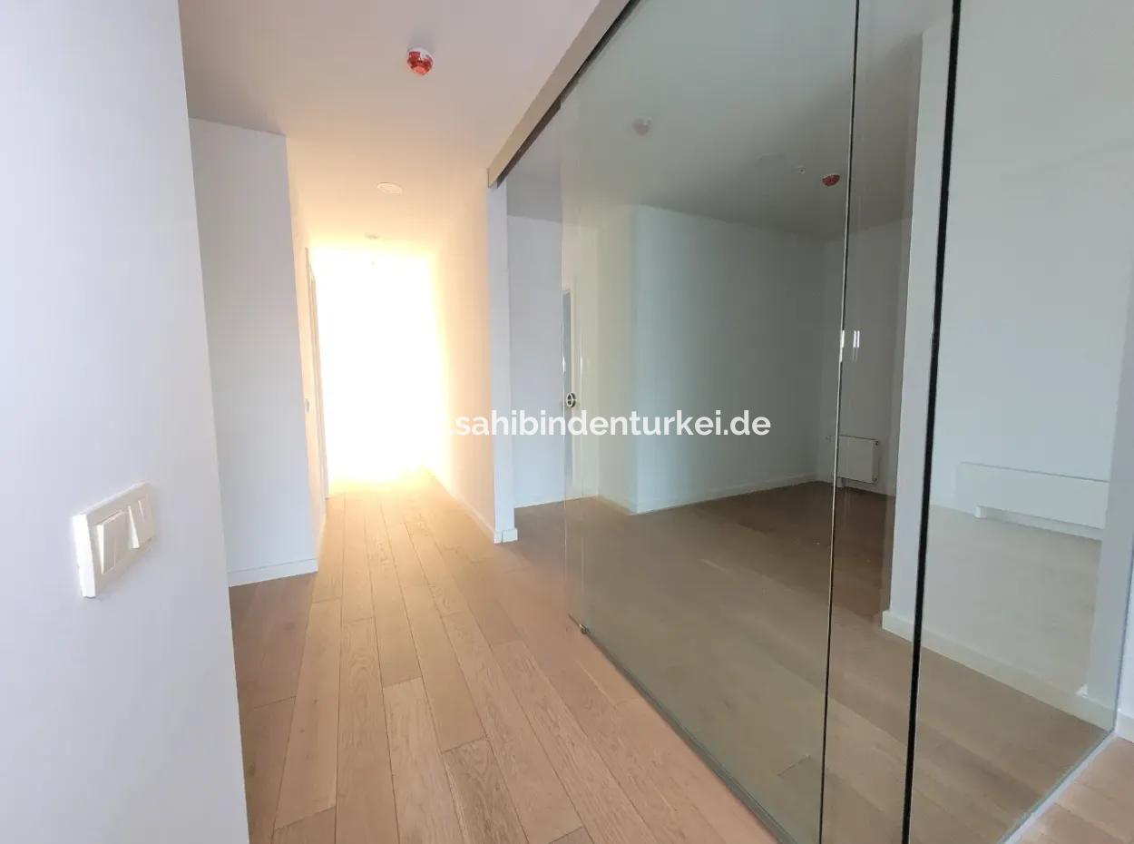 İncek Loft Satılık 2,5+1 Peyzaj Manzaralı 3.Kat Daire
