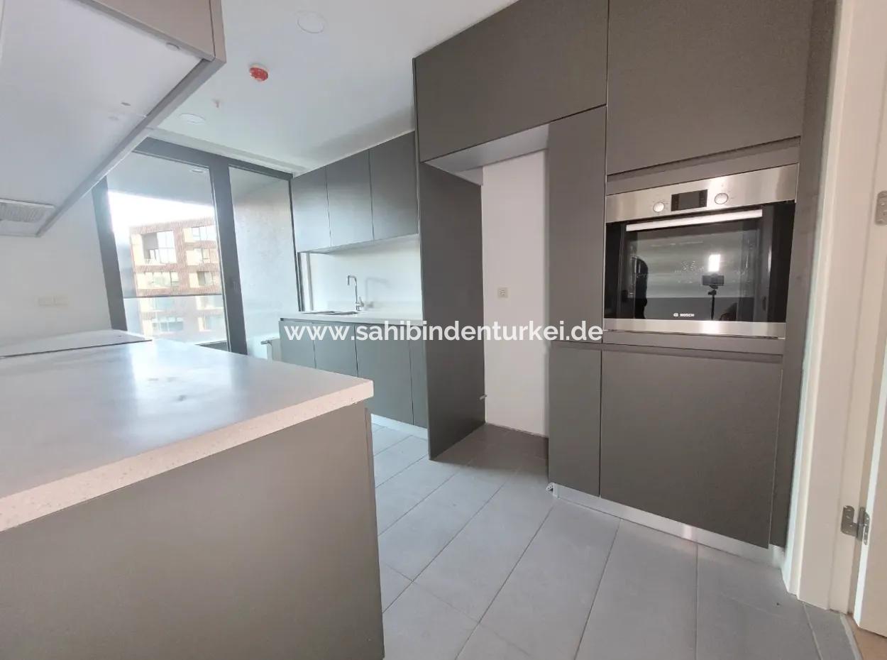 İncek Loft Satılık 2,5+1 Peyzaj Manzaralı 3.Kat Daire