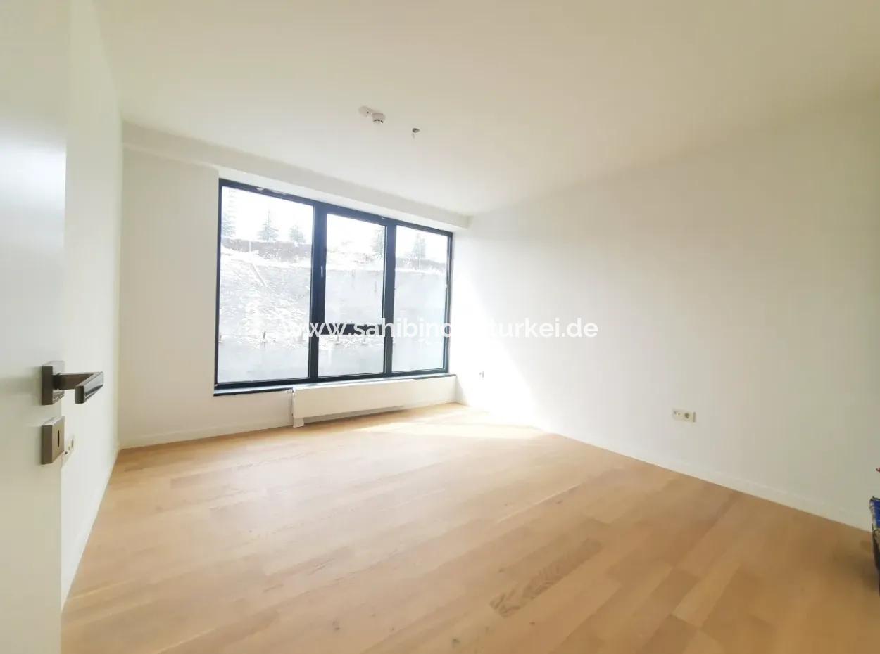 İncek Loft Satılık  5+1  Peyzaj Manzaralı 3.Kat 188 M² Daire