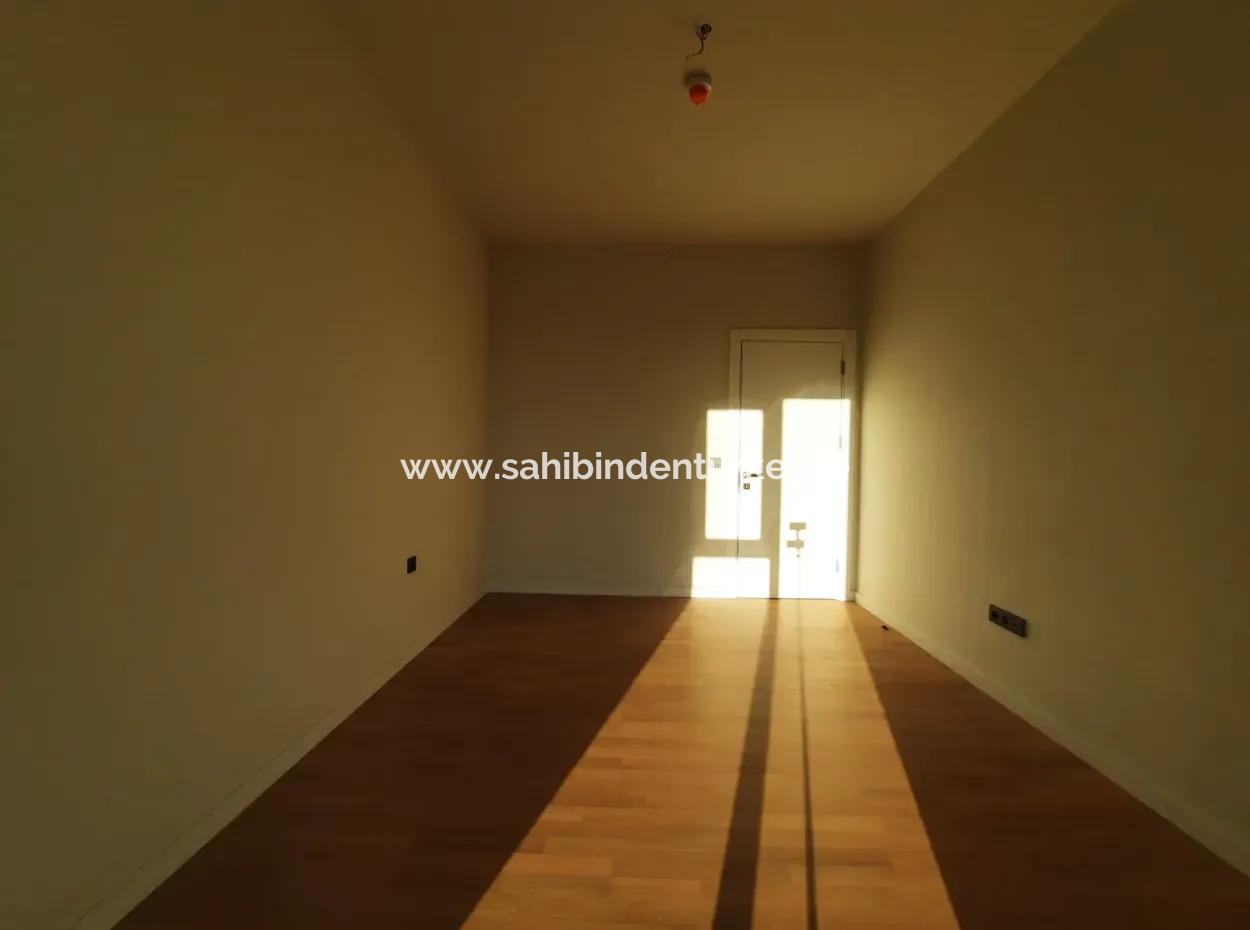 Kiracısız Beytepe İncek Bulvar Loft Satılık 3+1 130 M² 17.Kat Mogan Manzaralı Güney Cephe Daire