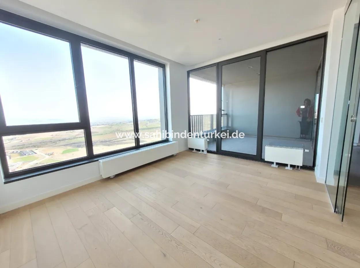 Kiracısız İncek Loft Satılık  5.5+1  Göl Manzaralı 20.Kat Daire