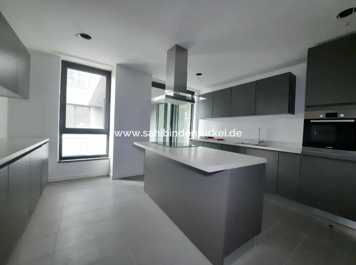 İncek Loft Satılık 5+1 Peyzaj Manzaralı 2.Kat Daire