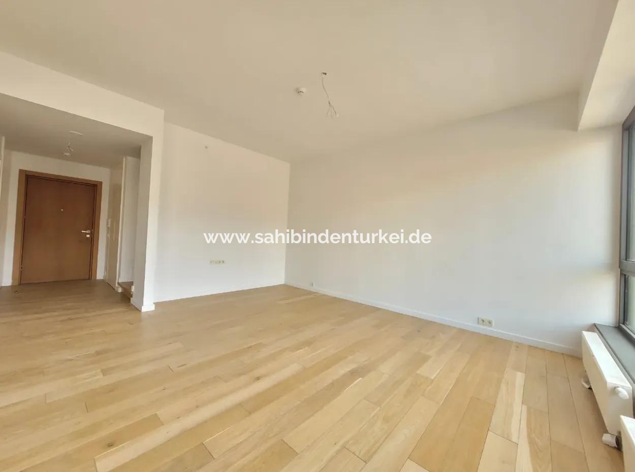 Boş Krediye Uygun İncek Loft Satılık  2+1 Dubleks Şehir Manzaralı 2.Kat Daire