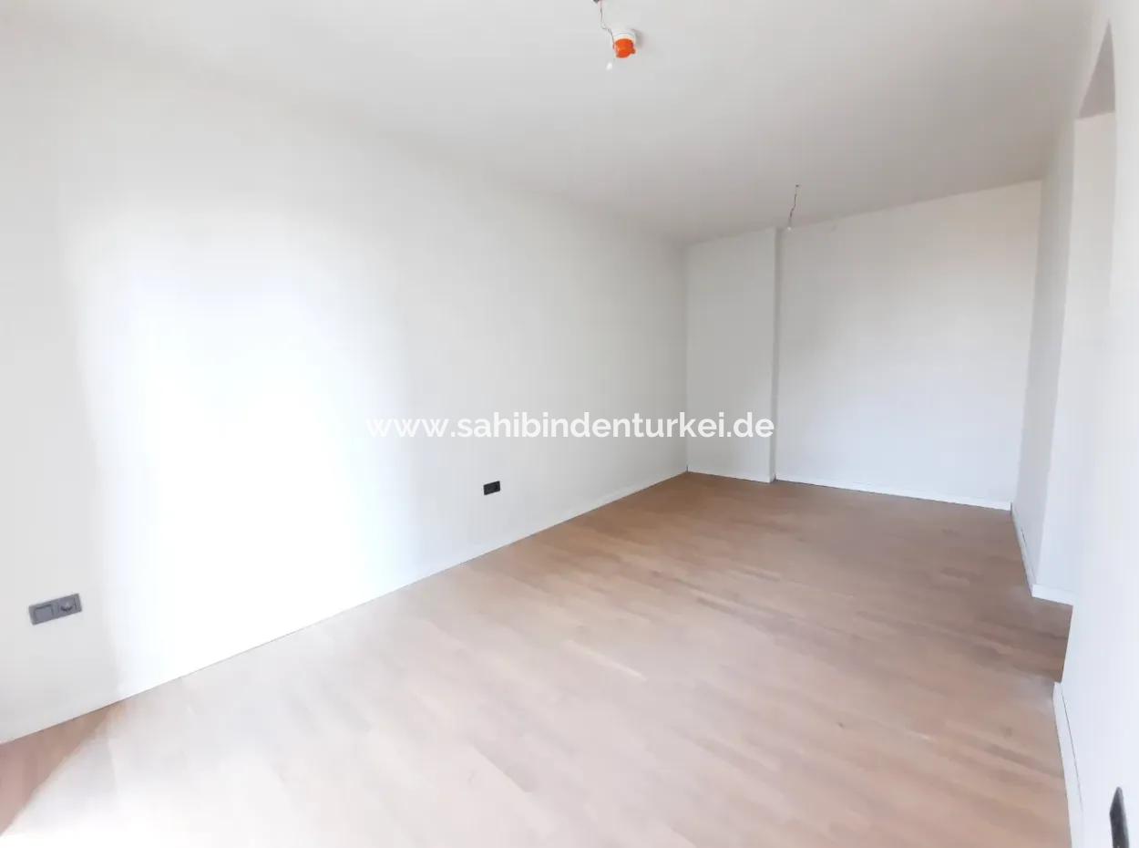 Vatandaşlığa Uygun Beytepe İncek Bulvar Loft Satılık 4+1 17.Kat Park Manzaralı Güney Cephe  Daire