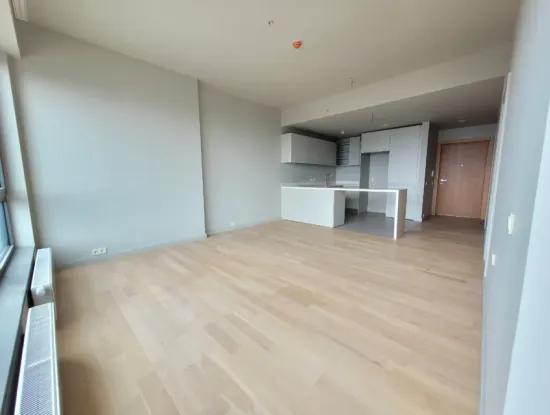 Boş İncek Loft  Satılık 1+1 Göl Manzaralı 2.Kat Daire
