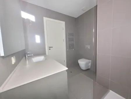 Boş Krediye Uygun İncek Loft Satılık 2,5+1 Peyzaj Manzaralı 1.Kat Daire