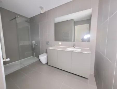 Boş Krediye Uygun İncek Loft Satılık 2,5+1 Peyzaj Manzaralı 1.Kat Daire