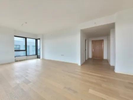 İncek Loft Satılık 3+1 110 M²  Peyzaj Manzaralı Daire