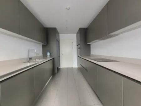 İncek Loft Satılık 3+1 110 M²  Peyzaj Manzaralı Daire