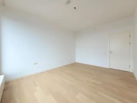 İncek Loft Satılık 3+1 110 M²  Peyzaj Manzaralı Daire