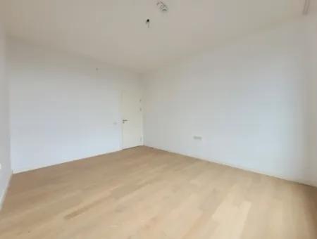 İncek Loft Satılık 3+1 110 M²  Peyzaj Manzaralı Daire
