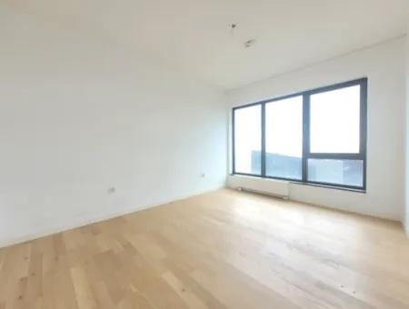 İncek Loft Satılık 3+1 110 M²  Peyzaj Manzaralı Daire