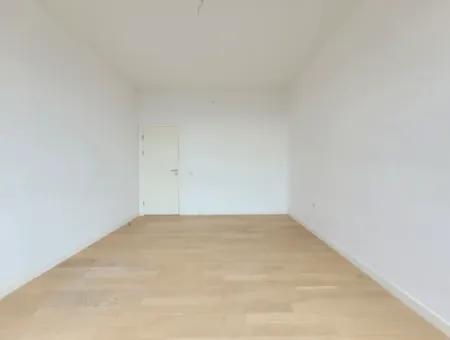 İncek Loft Satılık 3+1 110 M²  Peyzaj Manzaralı Daire