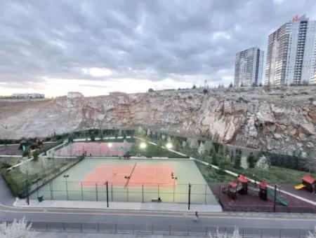 İncek Loft Satılık 3+1 110 M²  Peyzaj Manzaralı Daire