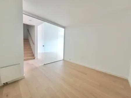 Boş Krediye Uygun İncek Loft Satılık 3+1 Bahçe Dubleksi Şehir Manzaralı Daire