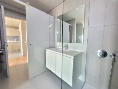 Boş İncek Loft Kiralık  1+1 Göl Manzaralı 3.Kat Daire
