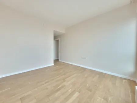 İncek Loft Satılık  2+1 85 M² 23.Kat Mogan Cephe Daire