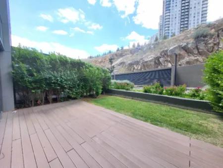 Boş Faturalı İncek Loft Satılık  2+1 Bahçe Dubleks Şehir Manzaralı Daire