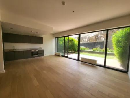 Boş Faturalı İncek Loft Satılık  2+1 Bahçe Dubleks Şehir Manzaralı Daire